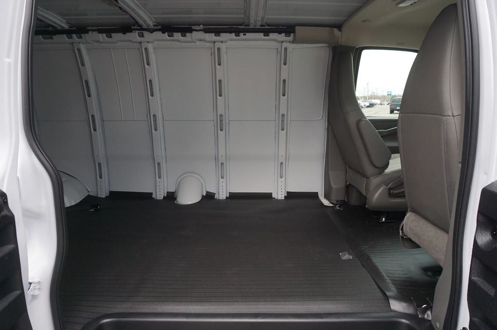 2026 Chevrolet Express 3500 Work Van Cargo