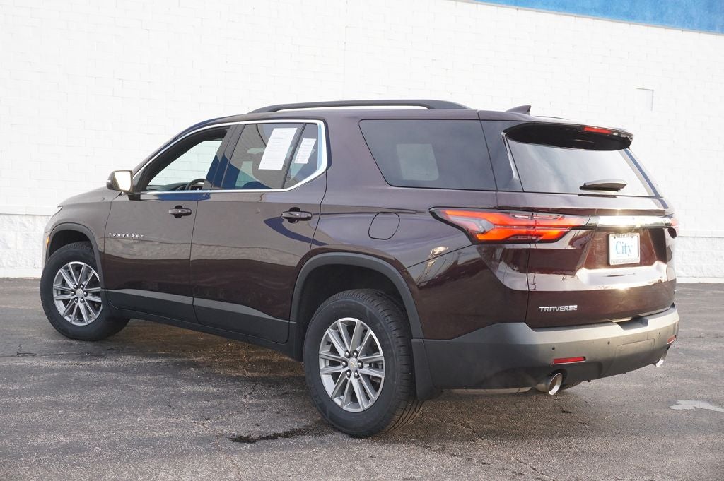 2023 Chevrolet Traverse LT Leather