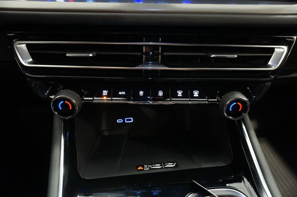 2026 Chevrolet Traverse LT 2LT