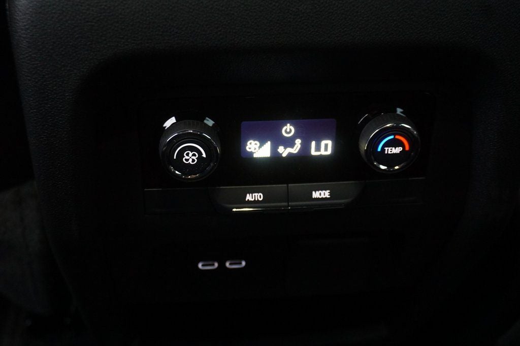 2026 Chevrolet Traverse LT 2LT