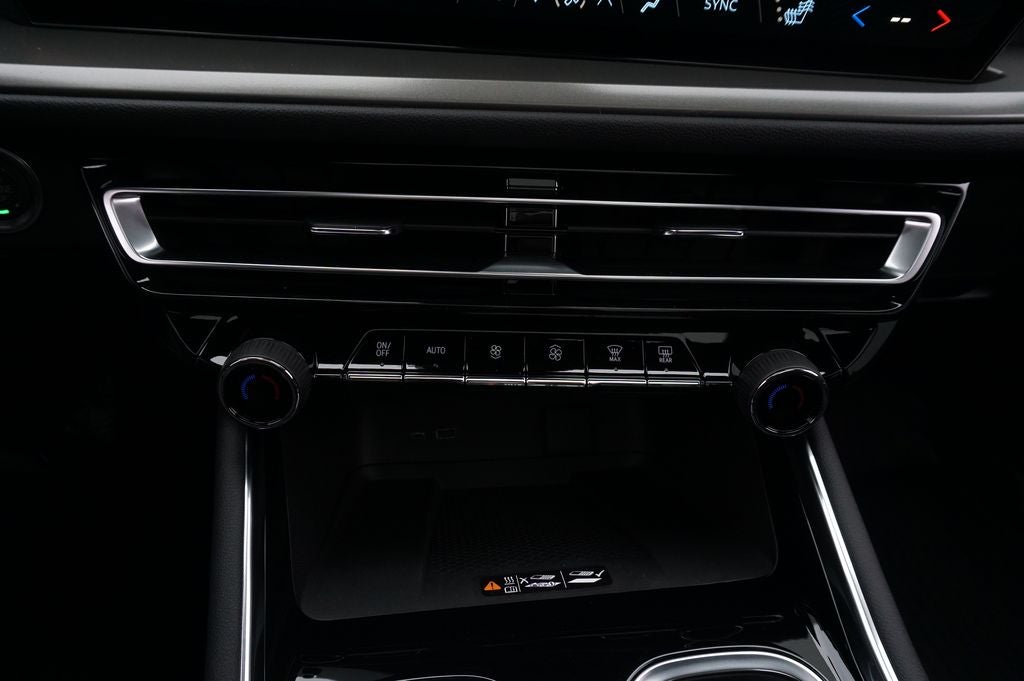 2026 Chevrolet Traverse LT 2LT