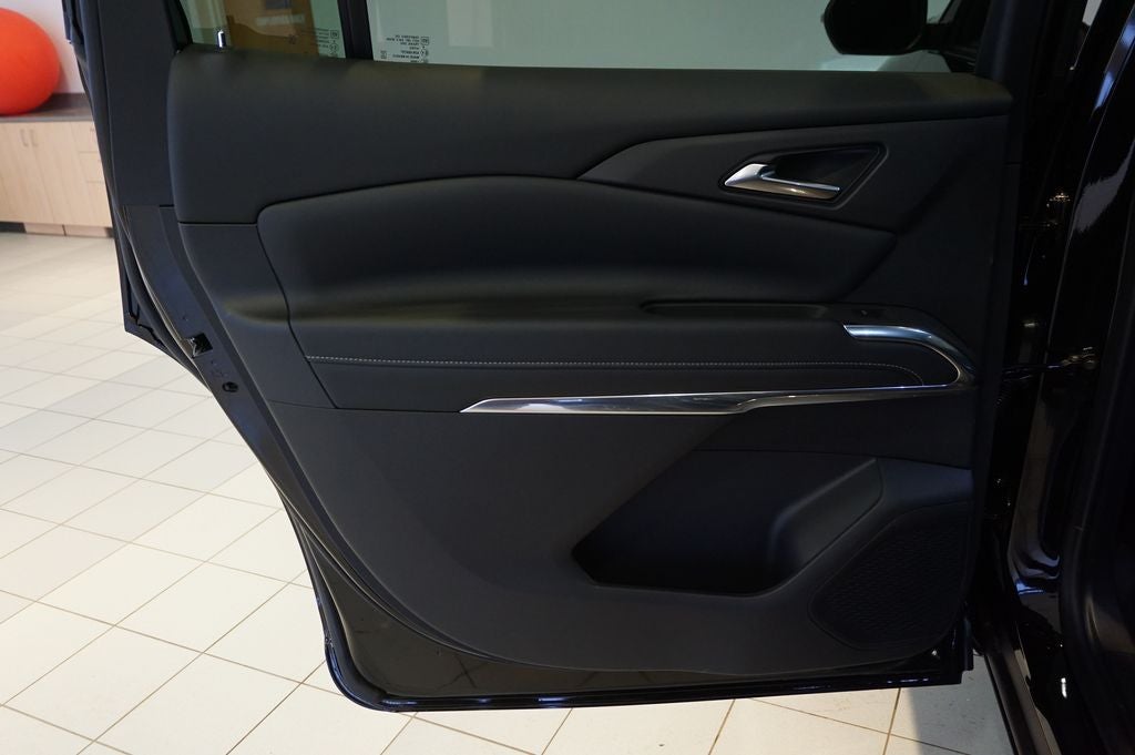 2026 Chevrolet Traverse LT 2LT