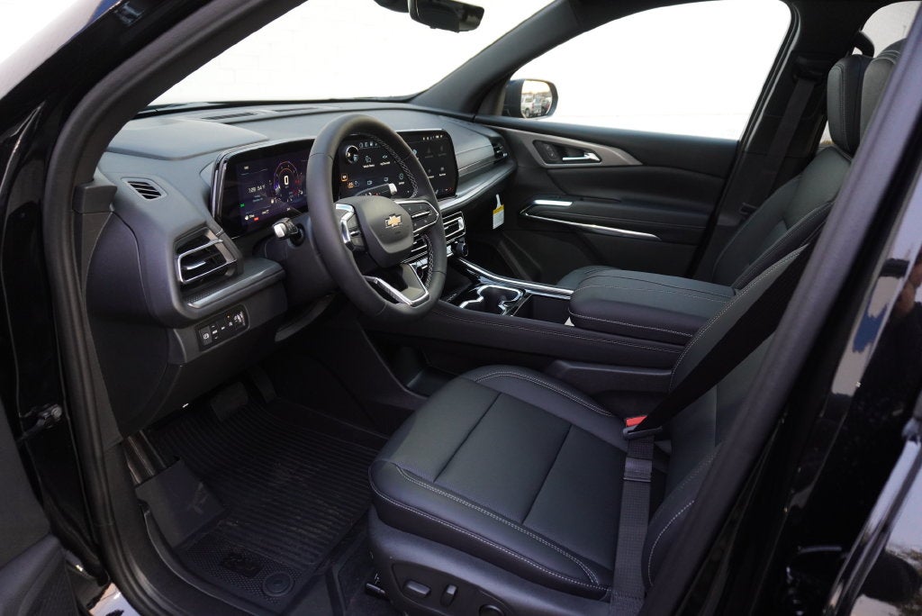 2027 Chevrolet Traverse LT 2LT