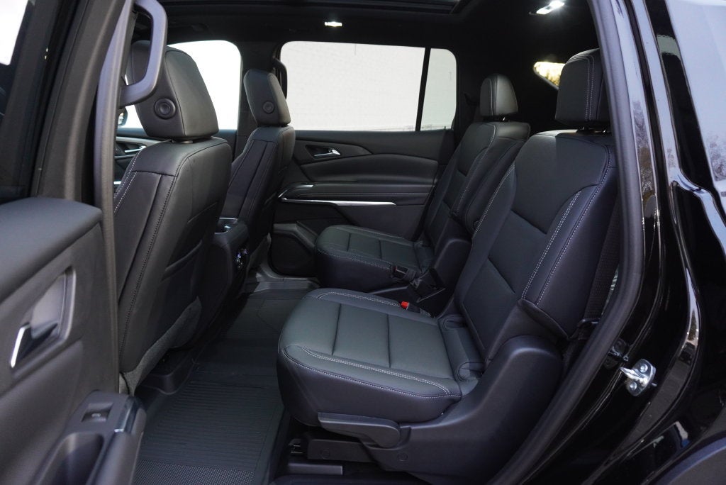 2027 Chevrolet Traverse LT 2LT
