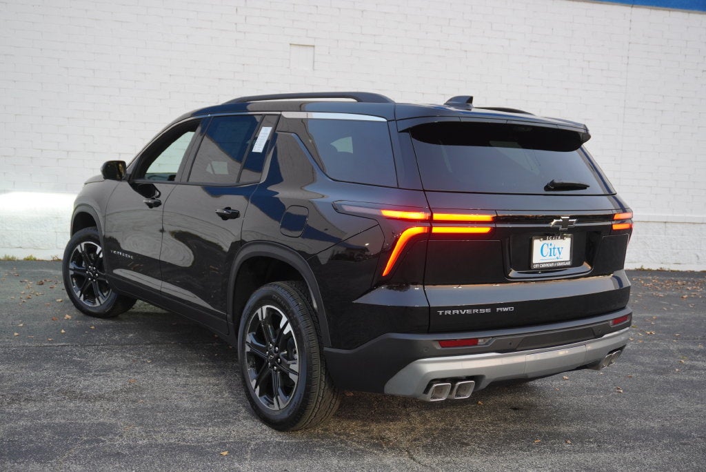 2027 Chevrolet Traverse LT 2LT