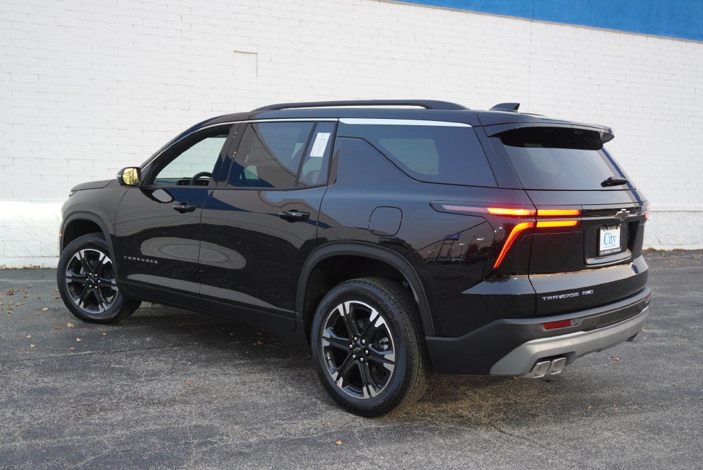2027 Chevrolet Traverse LT 2LT