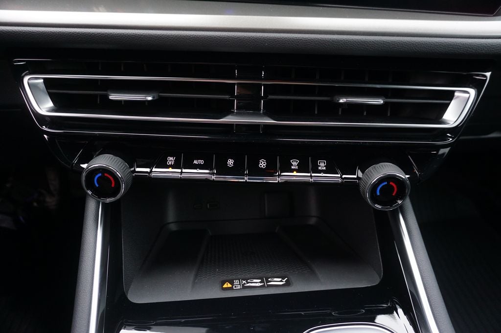 2026 Chevrolet Traverse LT 2LT