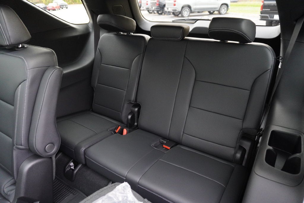 2027 Chevrolet Traverse LT 2LT