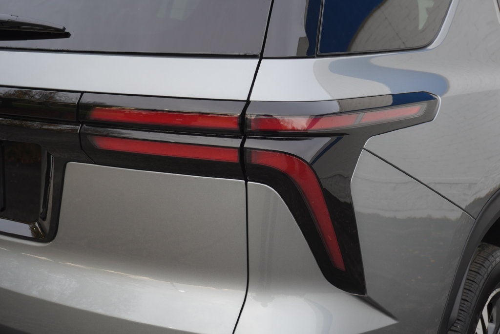 2027 Chevrolet Traverse LT 2LT