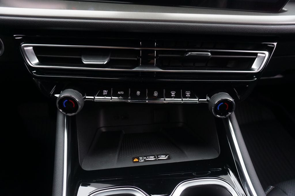 2026 Chevrolet Traverse LT 2LT