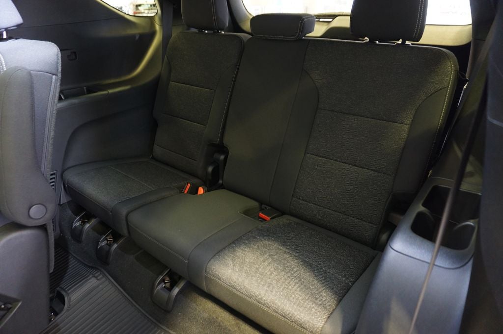 2025 Chevrolet Traverse LT 2LT