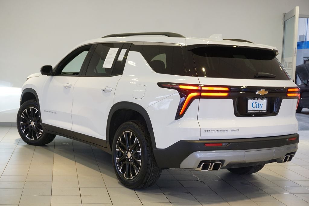 2025 Chevrolet Traverse LT 2LT