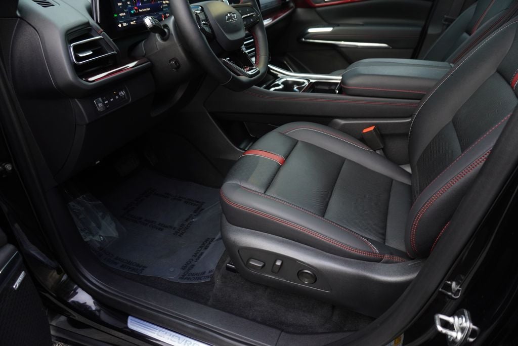 2025 Chevrolet Traverse RS