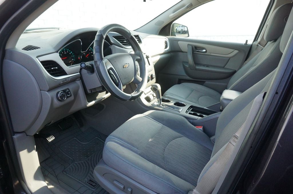 2017 Chevrolet Traverse LS