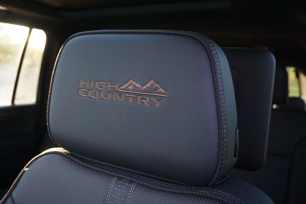 2025 Chevrolet Suburban High Country