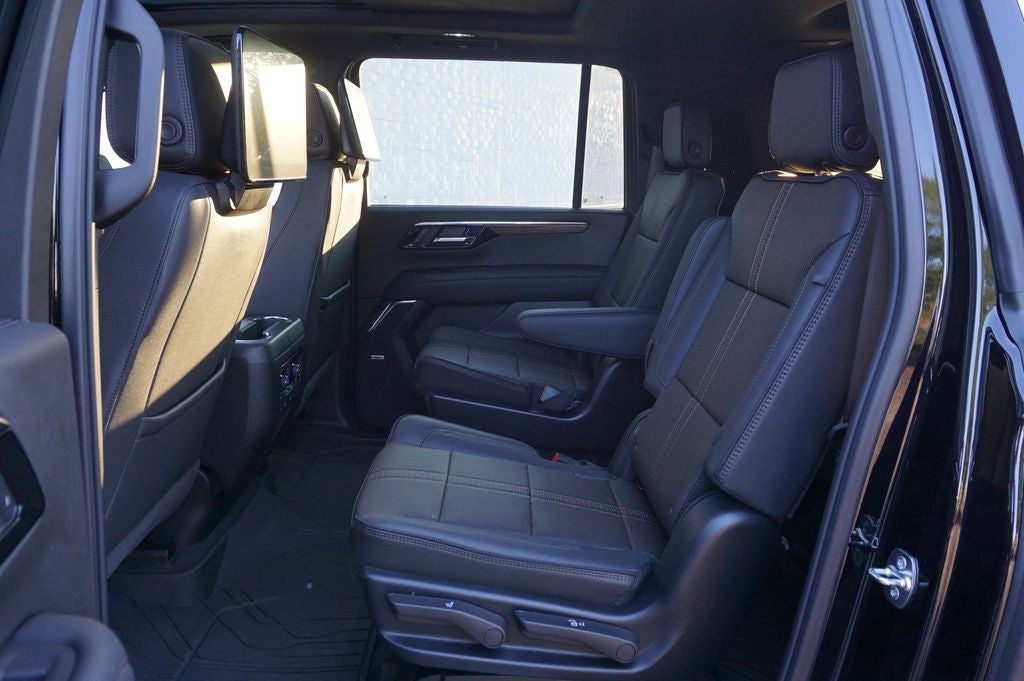 2025 Chevrolet Suburban High Country