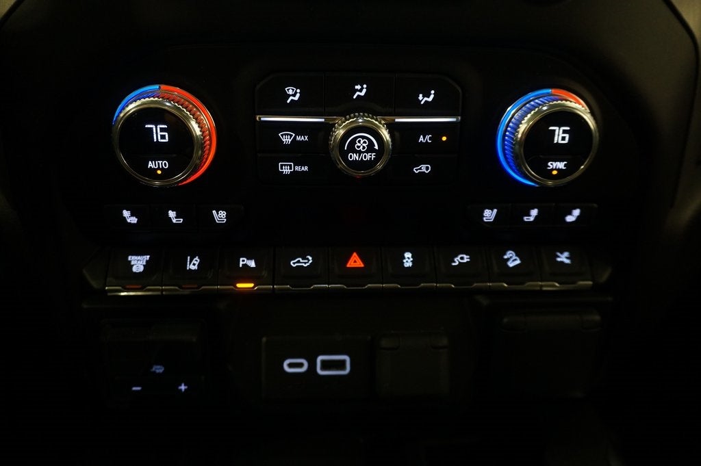 2023 GMC Sierra 3500HD Denali