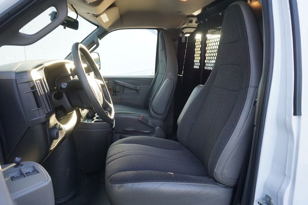 2024 GMC Savana 2500 Work Van