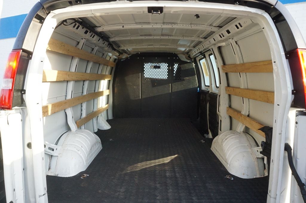 2024 GMC Savana 2500 Work Van