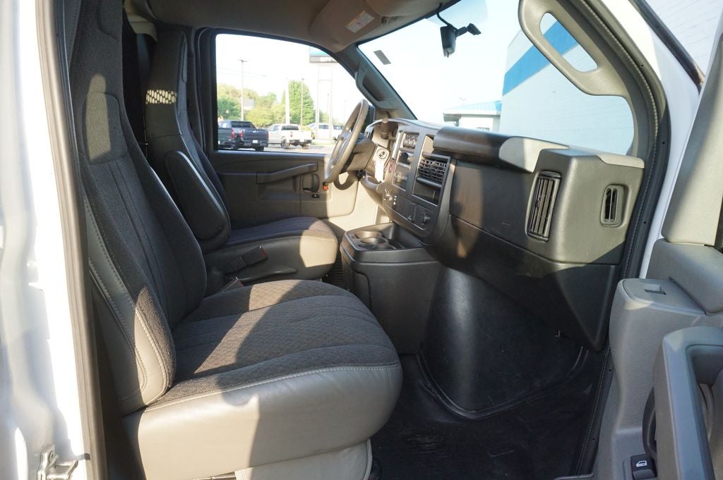 2024 GMC Savana 2500 Work Van