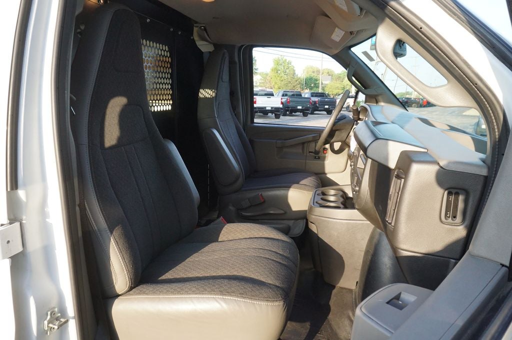 2024 GMC Savana 2500 Work Van