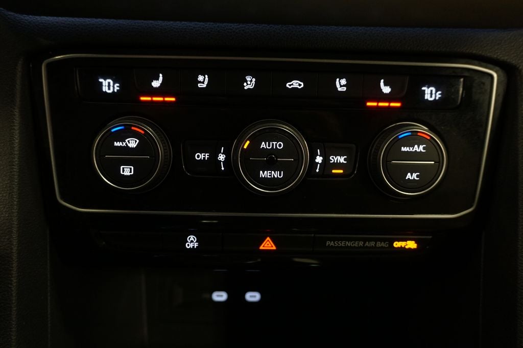 2022 Volkswagen Atlas Cross Sport 3.6L V6 SEL Premium R-Line