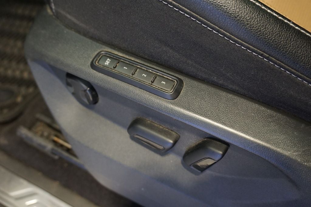 2022 Volkswagen Atlas Cross Sport 3.6L V6 SEL Premium R-Line