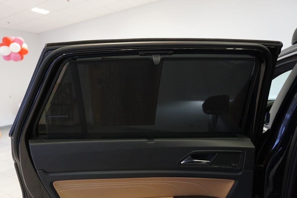 2022 Volkswagen Atlas Cross Sport 3.6L V6 SEL Premium R-Line