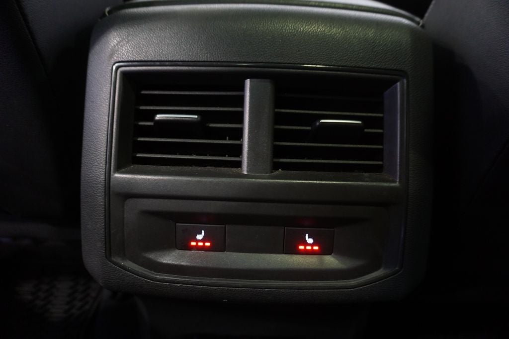 2022 Volkswagen Atlas Cross Sport 3.6L V6 SEL Premium R-Line