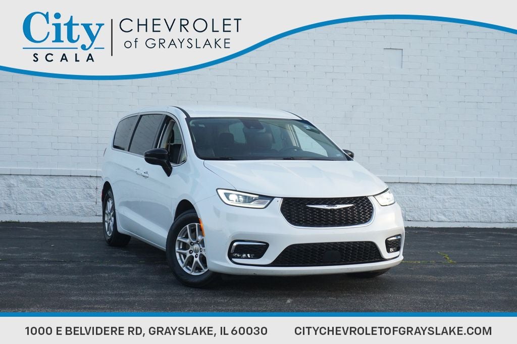 2024 Chrysler Pacifica Touring L