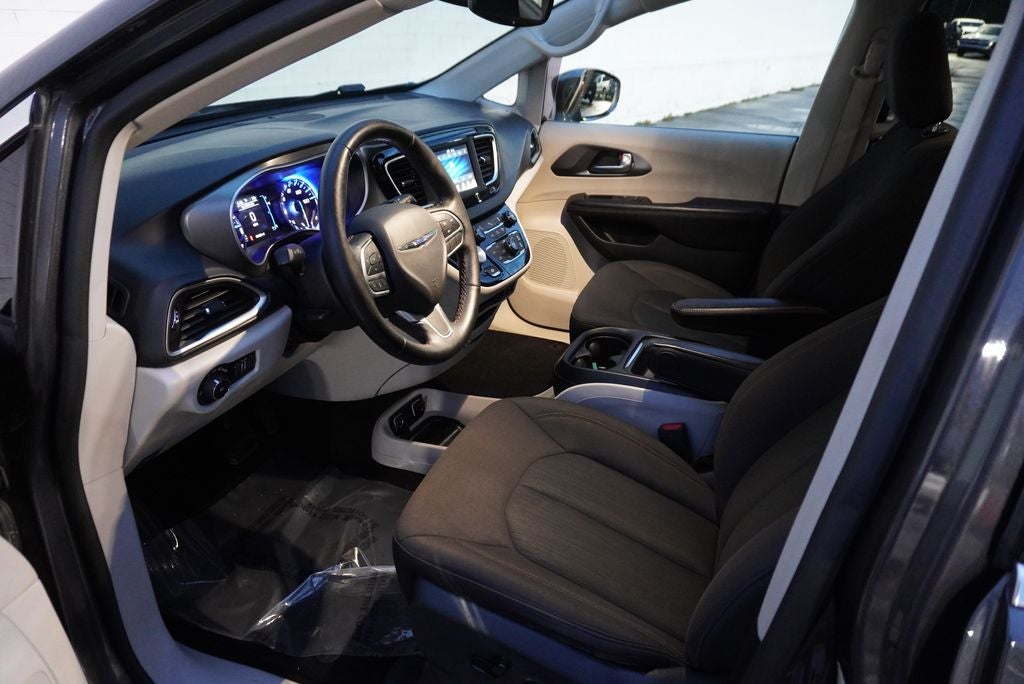2020 Chrysler Pacifica Touring