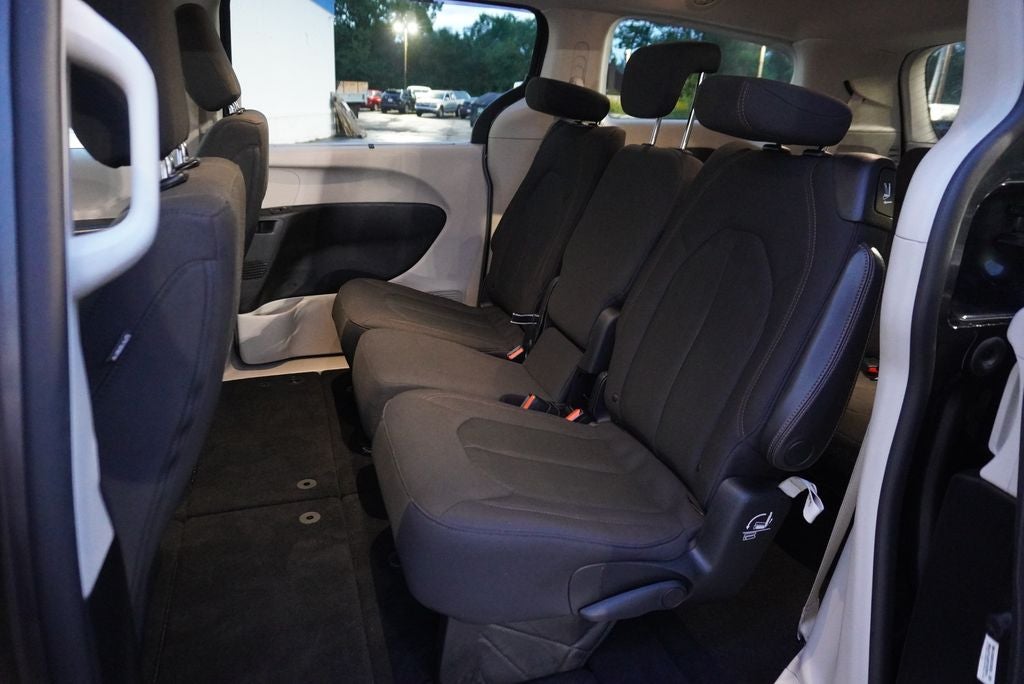 2020 Chrysler Pacifica Touring