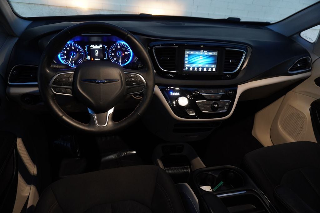 2020 Chrysler Pacifica Touring