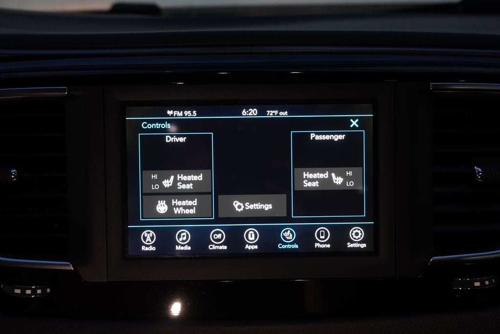 2020 Chrysler Pacifica Touring