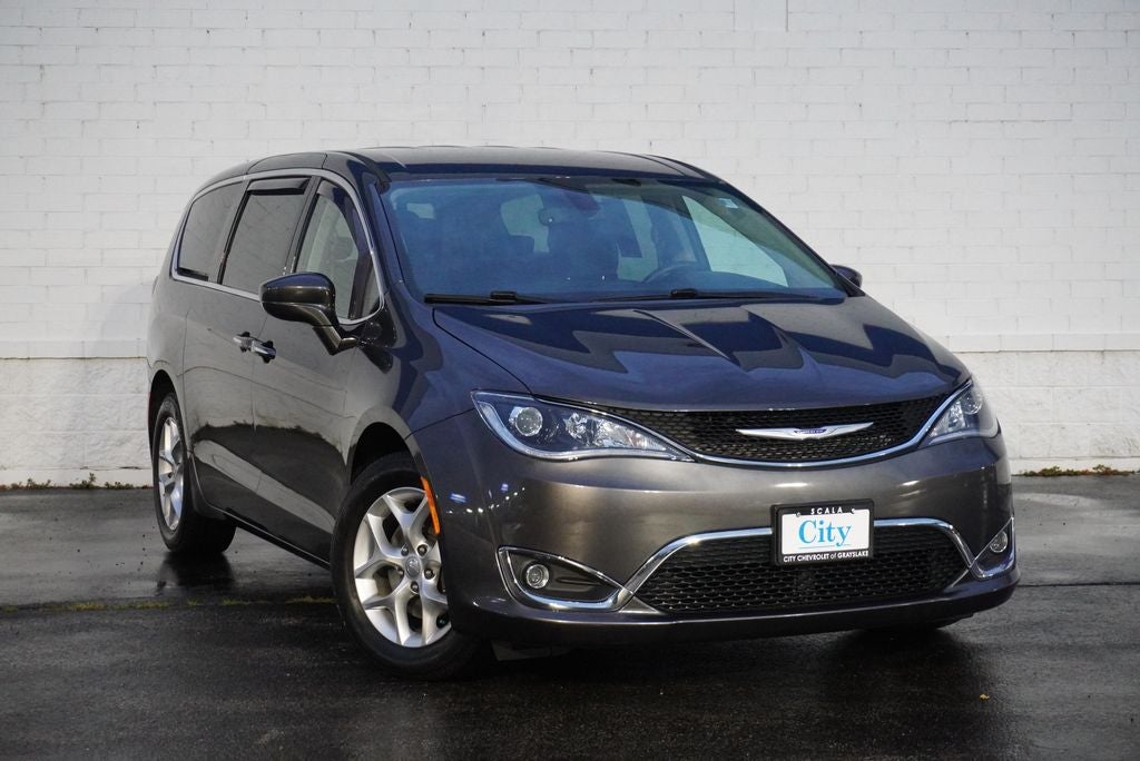2020 Chrysler Pacifica Touring