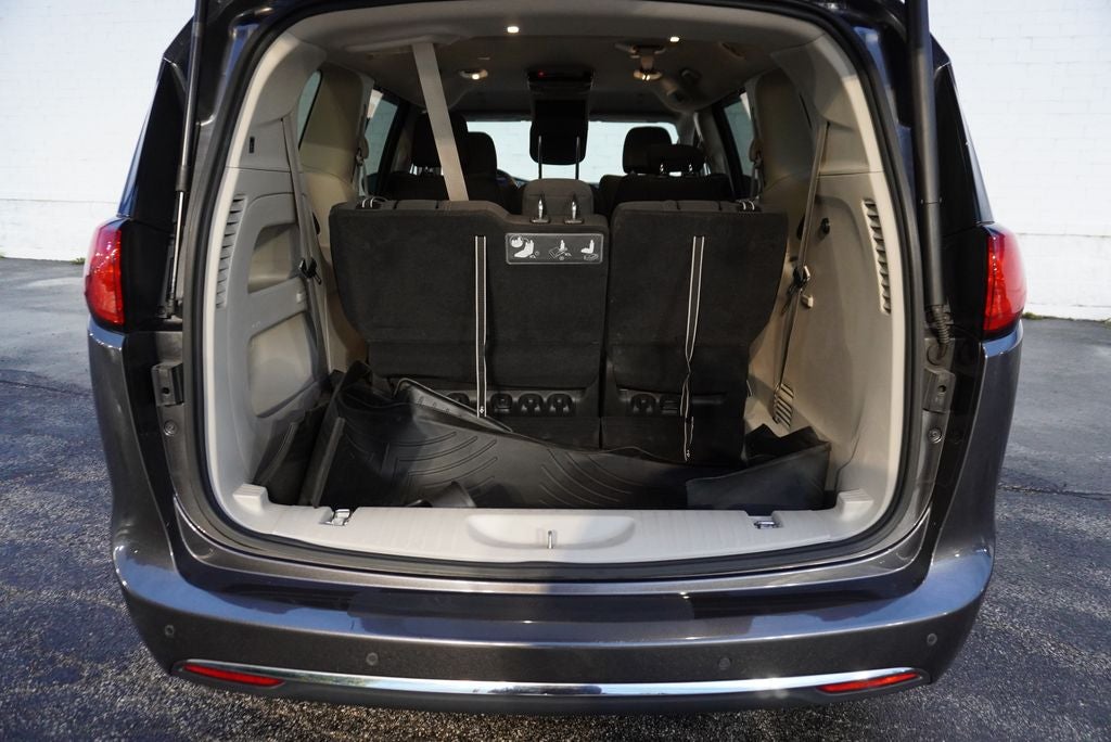 2020 Chrysler Pacifica Touring