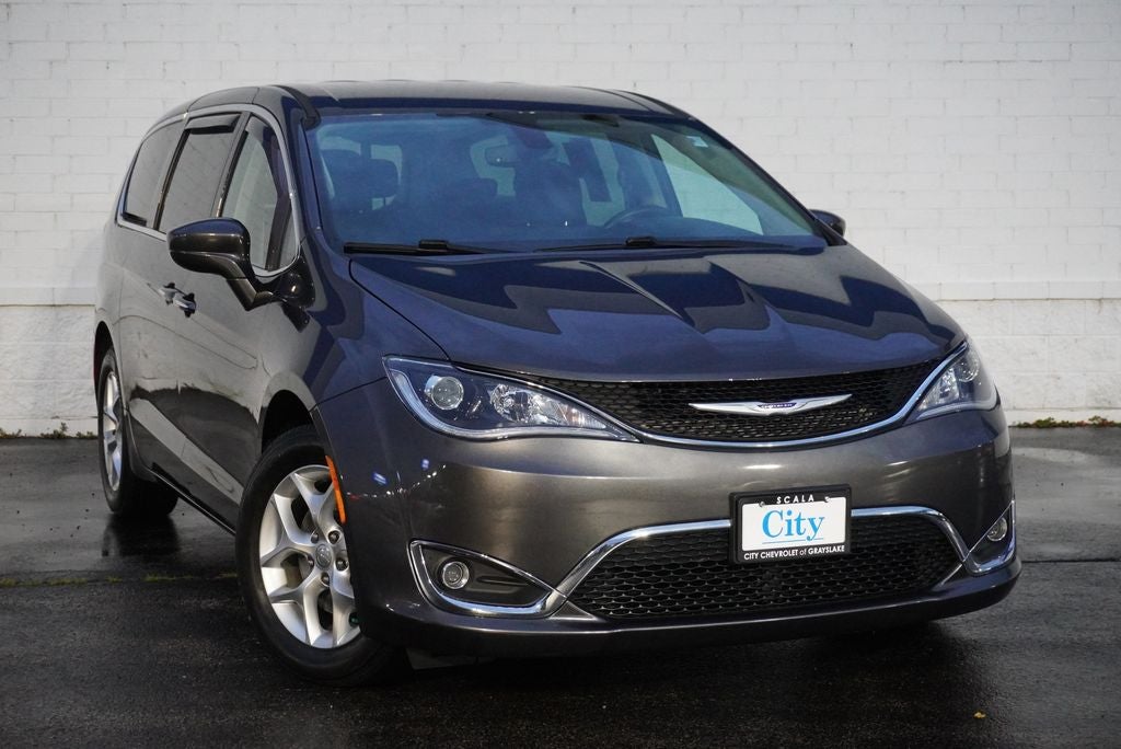 2020 Chrysler Pacifica Touring