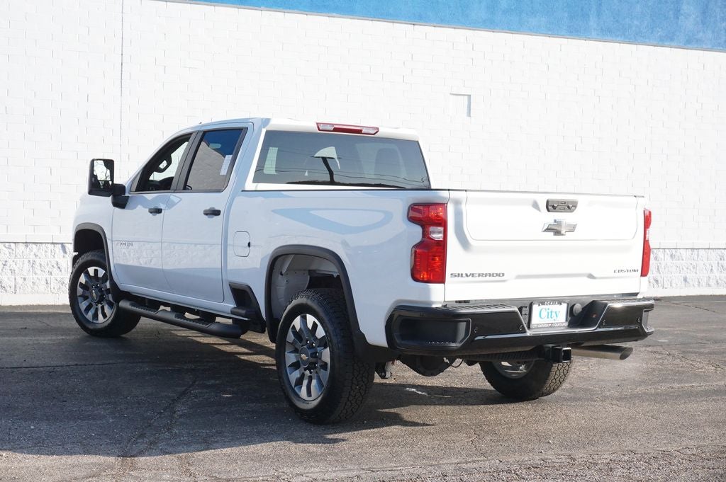 2026 Chevrolet Silverado 2500HD Custom