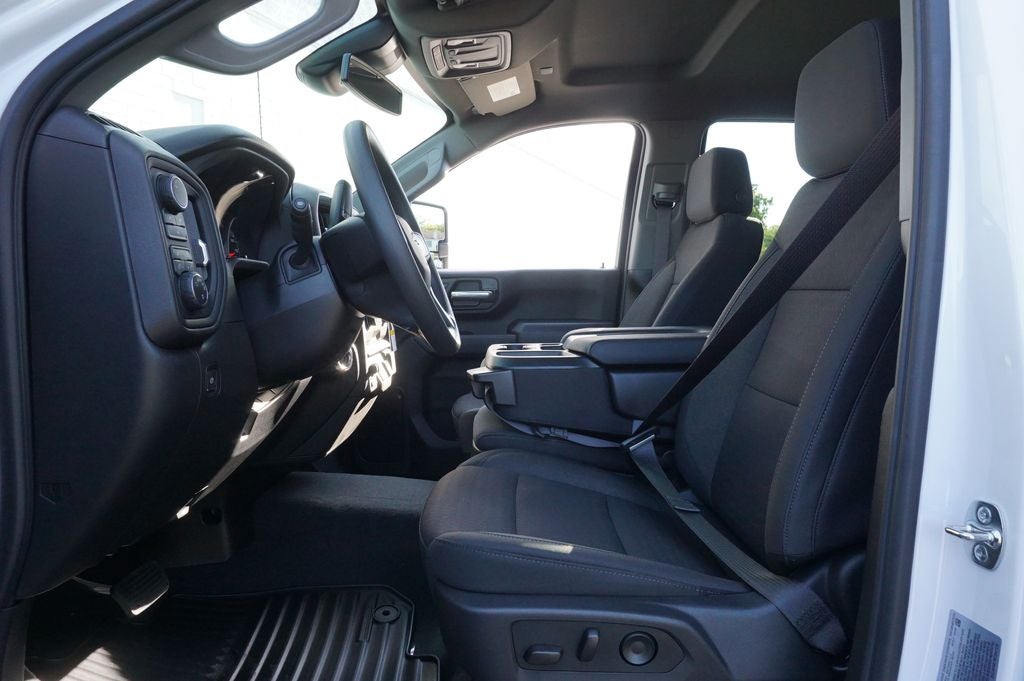 2026 Chevrolet Silverado 2500HD Custom