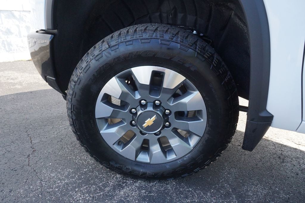 2026 Chevrolet Silverado 2500HD Custom