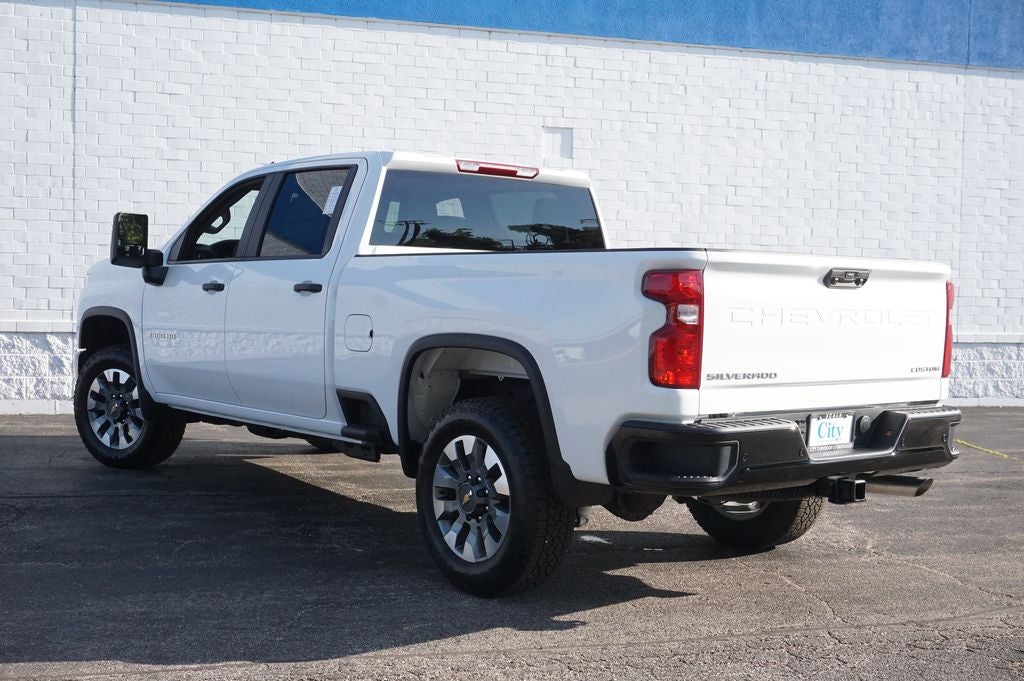 2026 Chevrolet Silverado 2500HD Custom