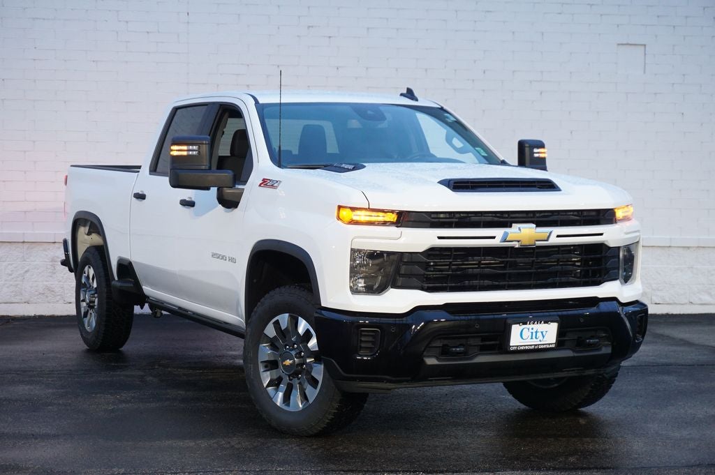 2026 Chevrolet Silverado 2500HD Custom