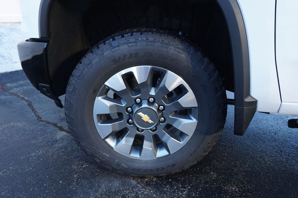 2026 Chevrolet Silverado 2500HD Custom