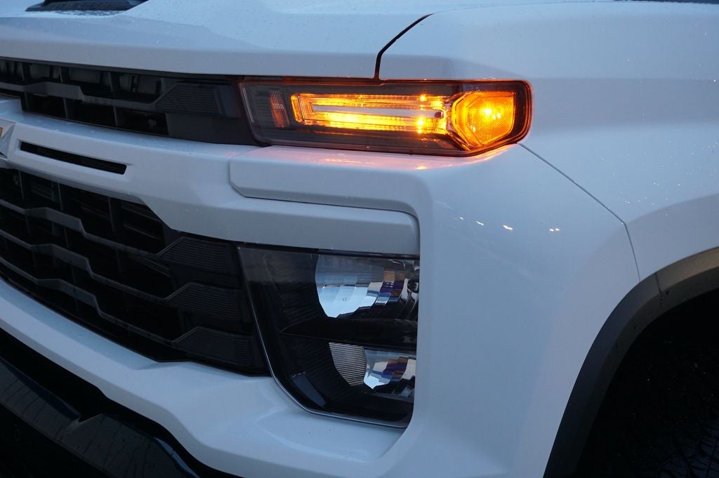 2026 Chevrolet Silverado 2500HD Custom
