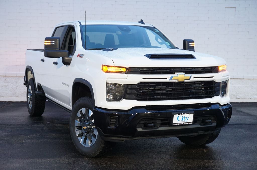 2026 Chevrolet Silverado 2500HD Custom