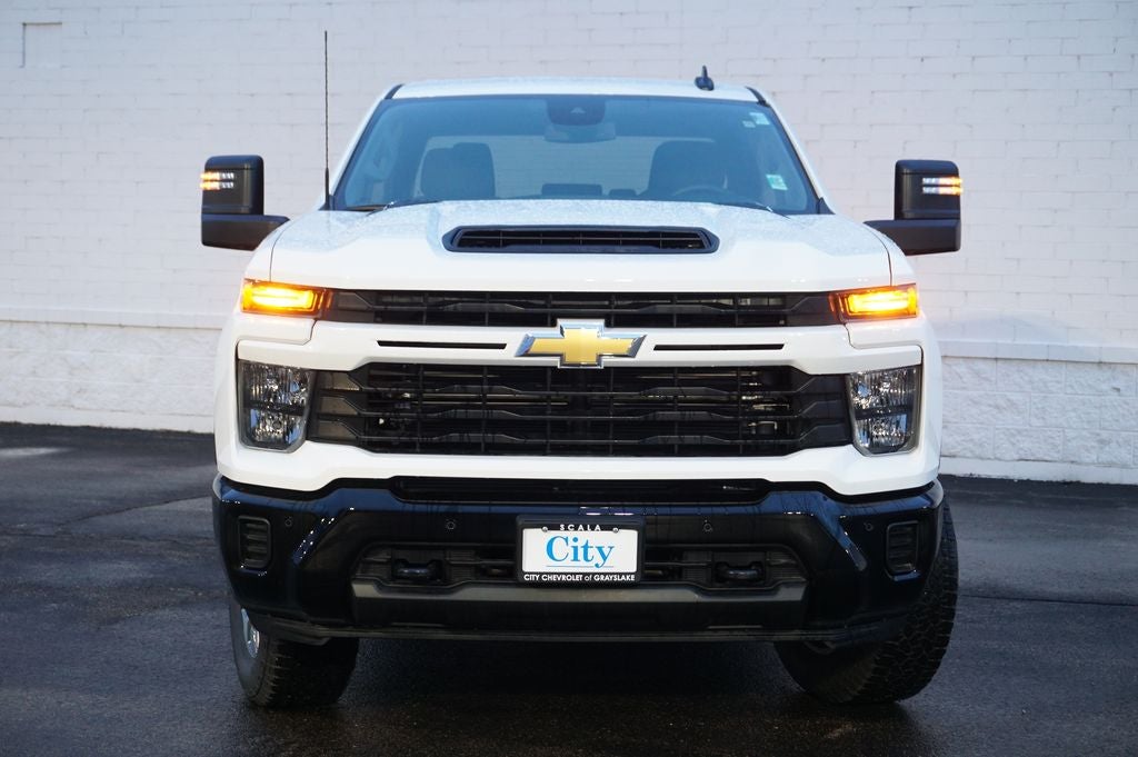 2026 Chevrolet Silverado 2500HD Custom