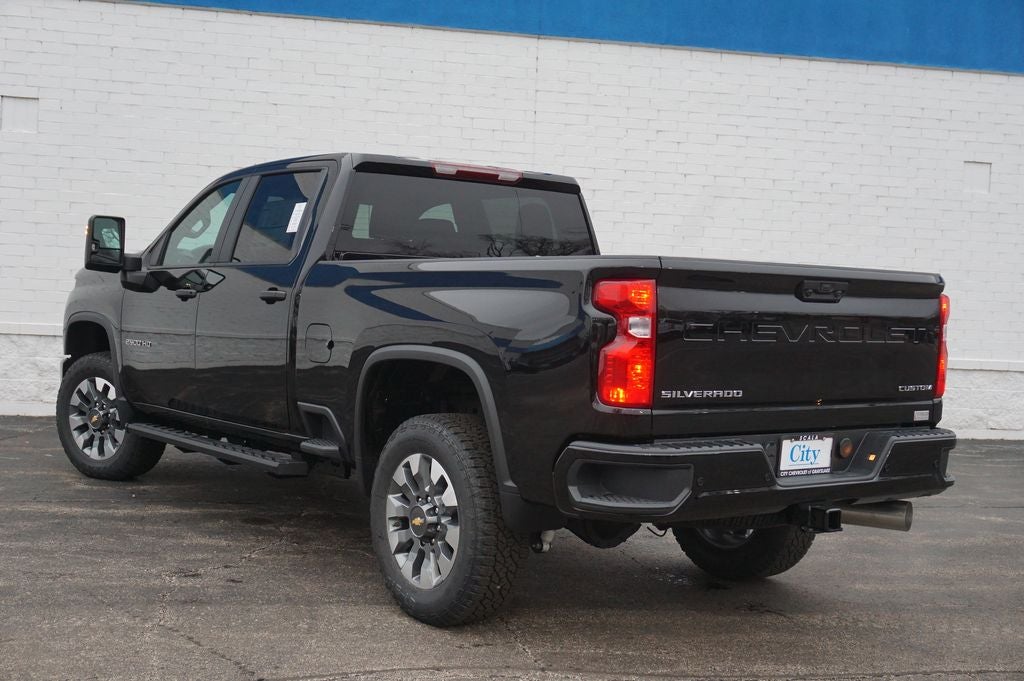 2026 Chevrolet Silverado 2500HD Custom