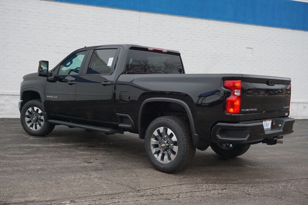 2026 Chevrolet Silverado 2500HD Custom