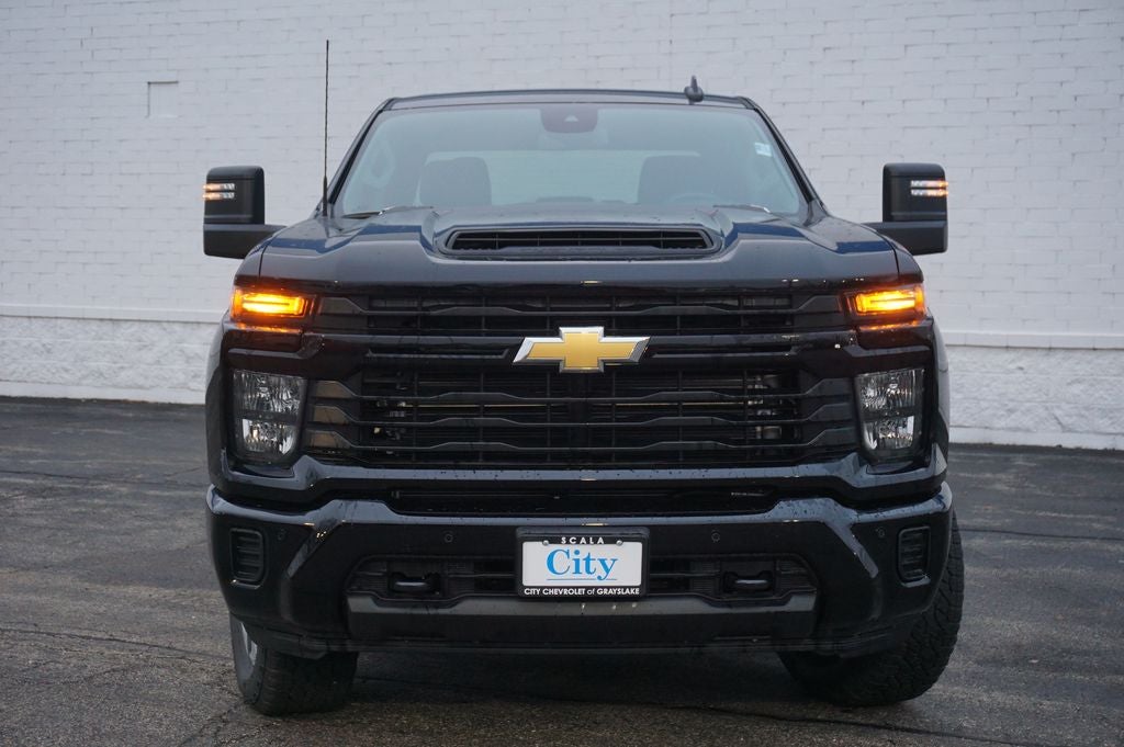 2026 Chevrolet Silverado 2500HD Custom