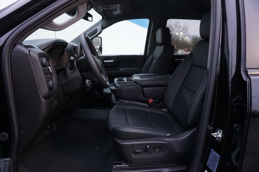 2026 Chevrolet Silverado 2500HD Custom